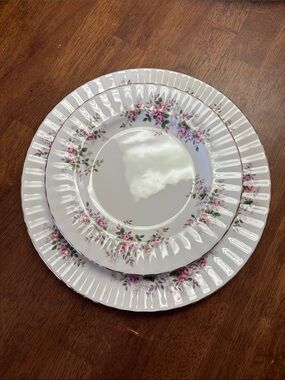 Royal Albert Lavender Rose (1961) 3-Piece Bundle